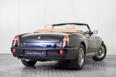 1993 MG RV8