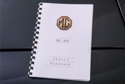 1993 MG RV8