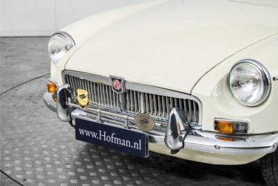 1967 MG B