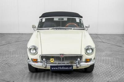 1967 MG B