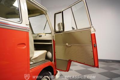 1964 Volkswagen Type 2 21 Window Deluxe