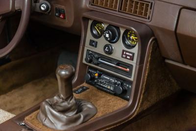 1983 Porsche 22296 mile 944