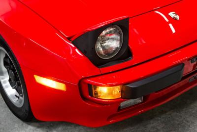 1983 Porsche 22296 mile 944