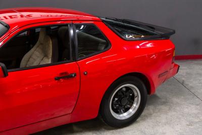 1983 Porsche 22296 mile 944