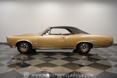 1966 Pontiac GTO Tri Power