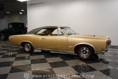 1966 Pontiac GTO Tri Power