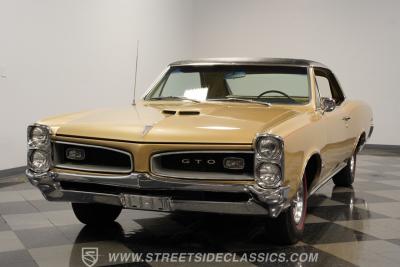 1966 Pontiac GTO Tri Power