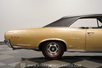 1966 Pontiac GTO Tri Power
