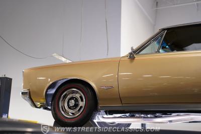 1966 Pontiac GTO Tri Power
