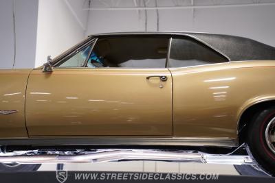 1966 Pontiac GTO Tri Power