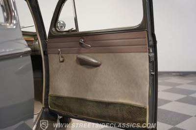 1948 Ford Super Deluxe Coupe