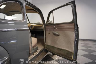 1948 Ford Super Deluxe Coupe