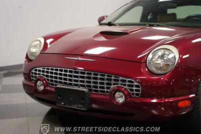 2004 Ford Thunderbird