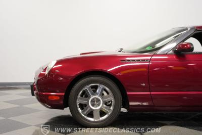 2004 Ford Thunderbird