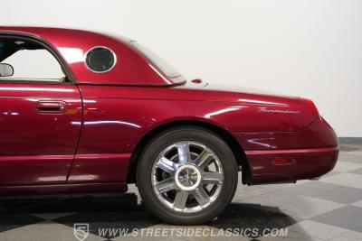 2004 Ford Thunderbird