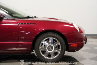 2004 Ford Thunderbird
