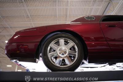 2004 Ford Thunderbird