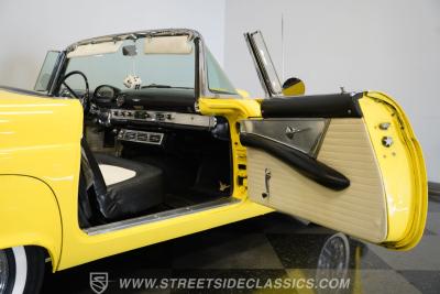 1956 Ford Thunderbird