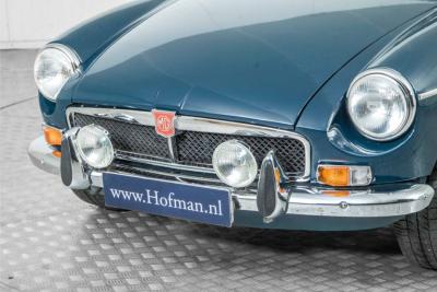 1972 MG B