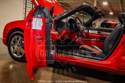 2002 Ford Thunderbird