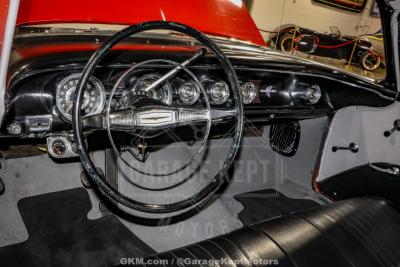 1958 Ponitac Pathfinder