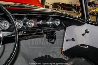 1958 Ponitac Pathfinder