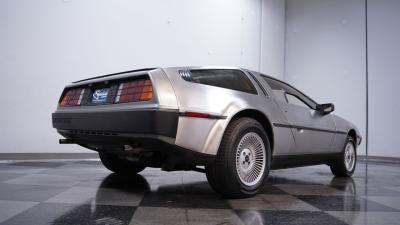 1981 DeLorean DMC-12