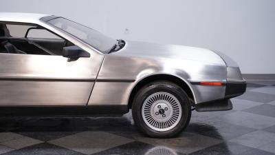 1981 DeLorean DMC-12