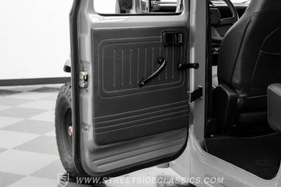 1993 Toyota FJ45 Bandeirante Custom Pickup