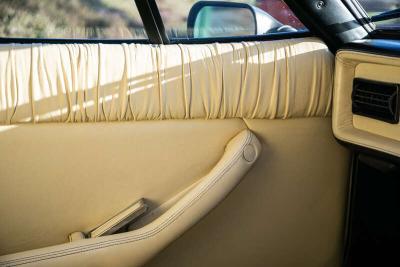 1984 De Tomaso PANTERA GT5