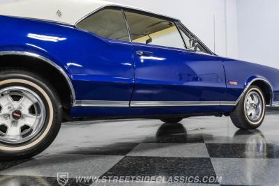 1967 Oldsmobile Cutlass 442 Tribute