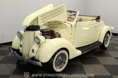 1936 Ford Cabriolet Rumble Seat