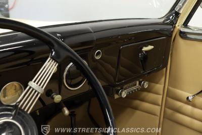 1936 Ford Cabriolet Rumble Seat