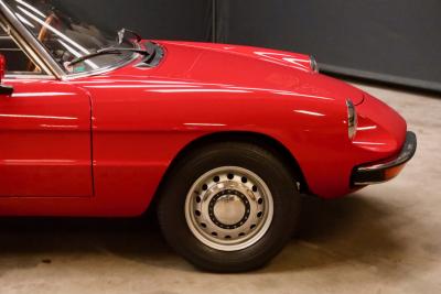 1982 Alfa Romeo 2000 Spider Veloce Trade-in-car