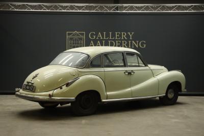 1956 BMW 502 V8 Sedan &ldquo;Barockengel&rdquo; Trade-in-car