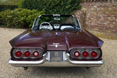 1960 Ford Thunderbird Convertible V8 352 ci