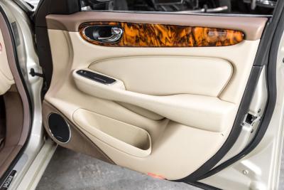 2006 Jaguar 42710 mile XJ6