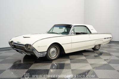 1962 Ford Thunderbird