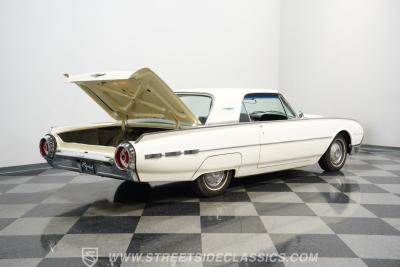 1962 Ford Thunderbird