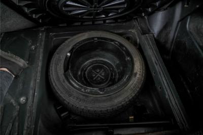 1986 Mercedes - Benz 200-serie