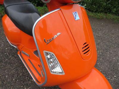 2004 PIAGGIO VESPA GT200L