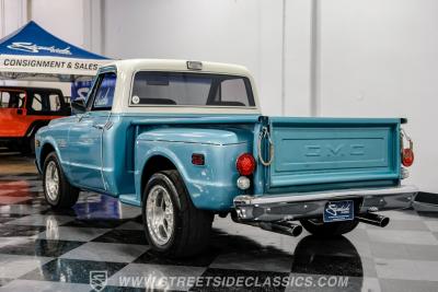 1969 GMC C10 Stepside Restomod