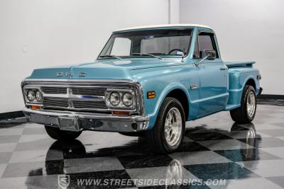 1969 GMC C10 Stepside Restomod