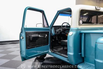 1969 GMC C10 Stepside Restomod