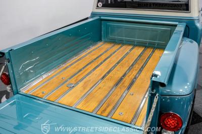 1969 GMC C10 Stepside Restomod