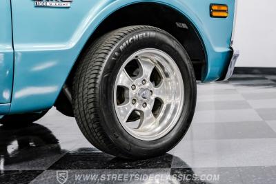 1969 GMC C10 Stepside Restomod