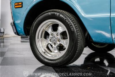 1969 GMC C10 Stepside Restomod