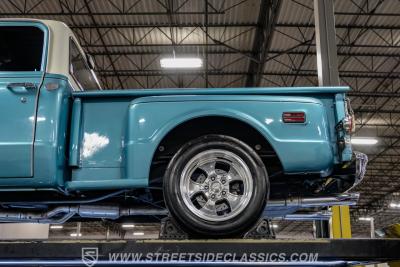 1969 GMC C10 Stepside Restomod