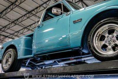 1969 GMC C10 Stepside Restomod