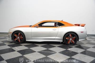 2011 Chevrolet Camaro 2SS Custom